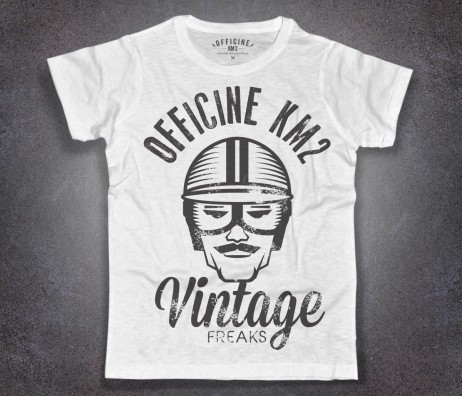 Biker T-shirt uomo bianca raffigurante un retrò-racer e scritta vintage freaks